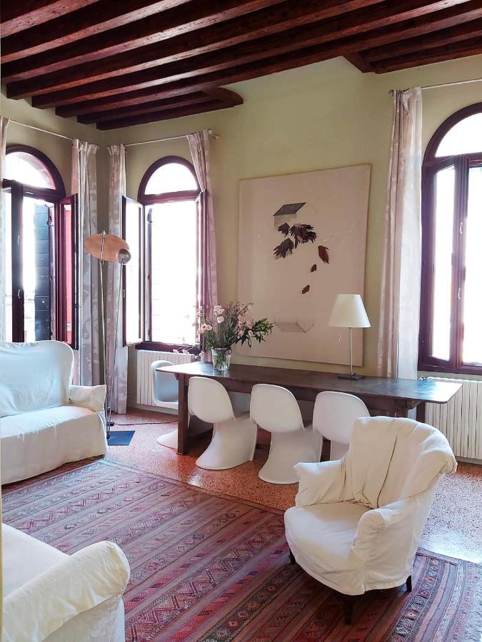 Appartement Gorgeous Venetian With Canal View