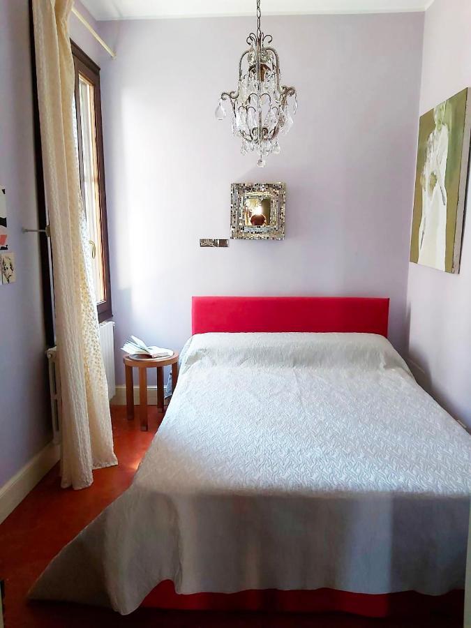 Appartement Gorgeous Venetian With Canal View Venetië