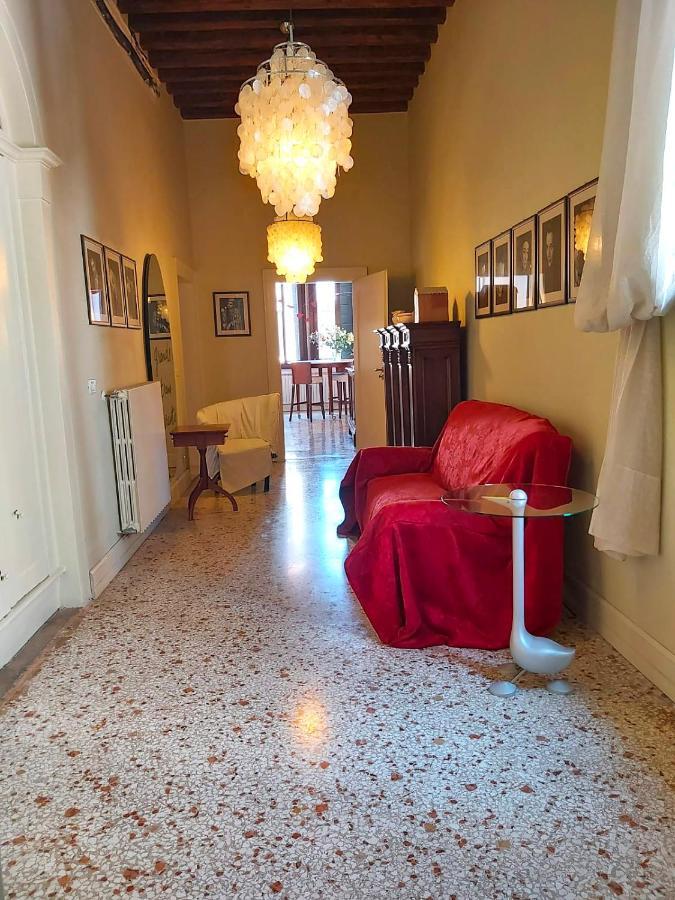 Appartement Gorgeous Venetian With Canal View *